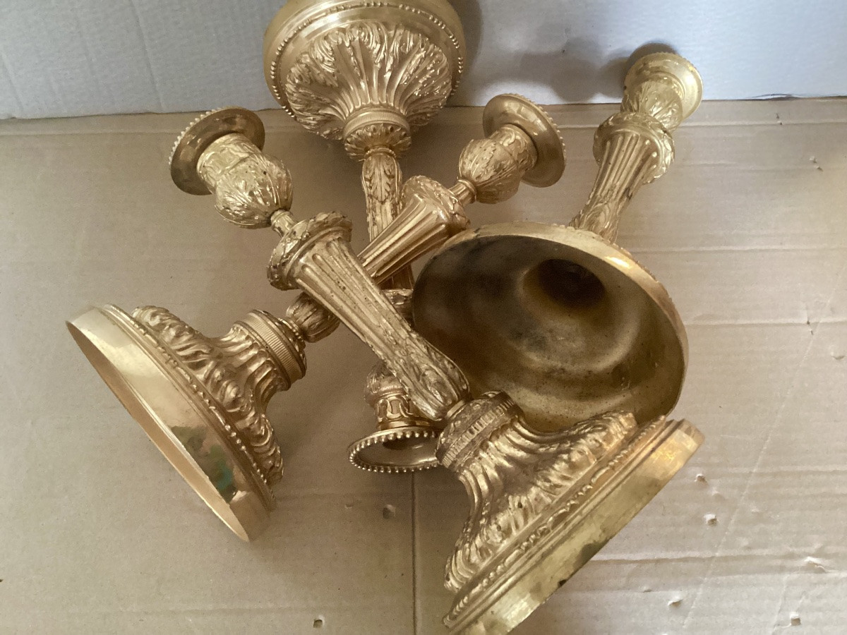 Meeting Of Four 18th Century Candlesticks -photo-7