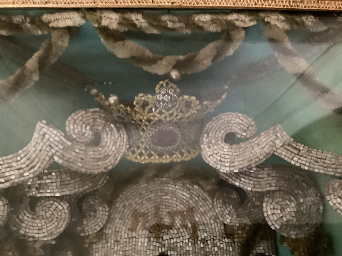 Autel au cœur sacré en perles de Lunéville -photo-4