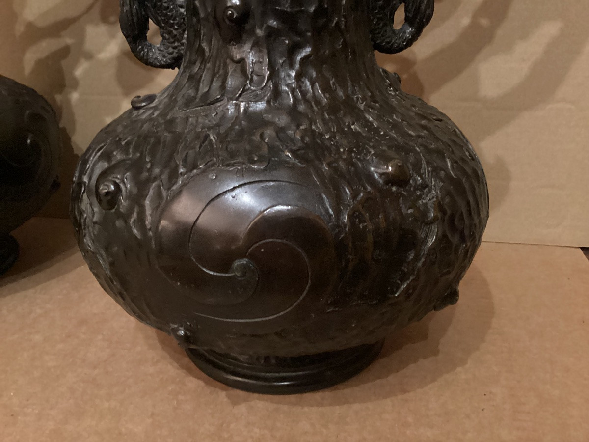 Pair Of Japanese Bronze Vases -photo-4