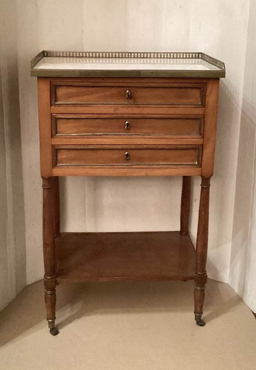 Table de salon époque Louis XVI 