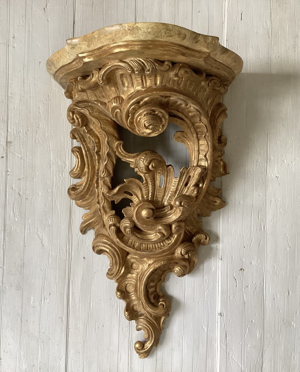 Important Louis XV Wall Bracket
