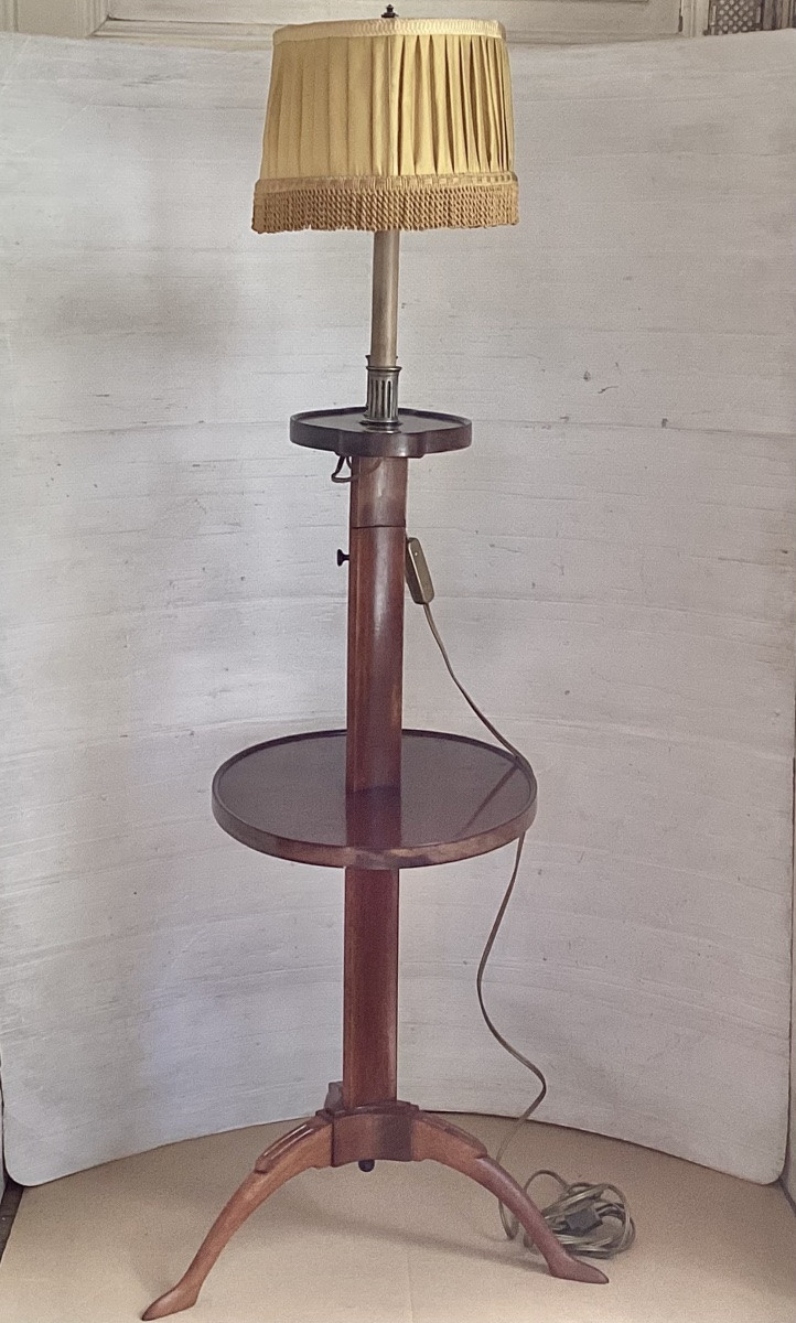 Reading Table-photo-2