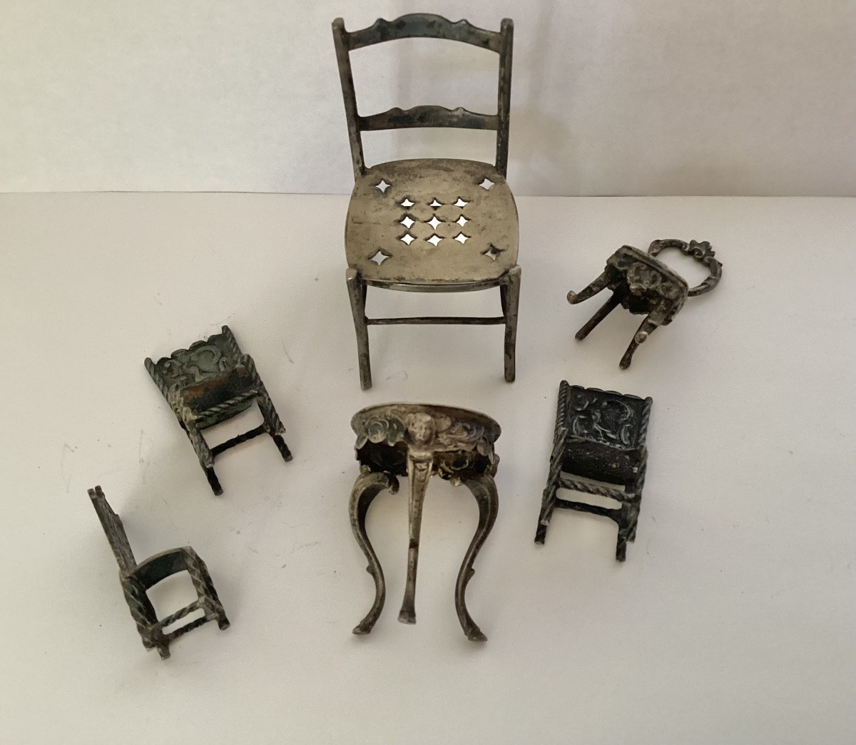 Mobilier miniature en argent -photo-4