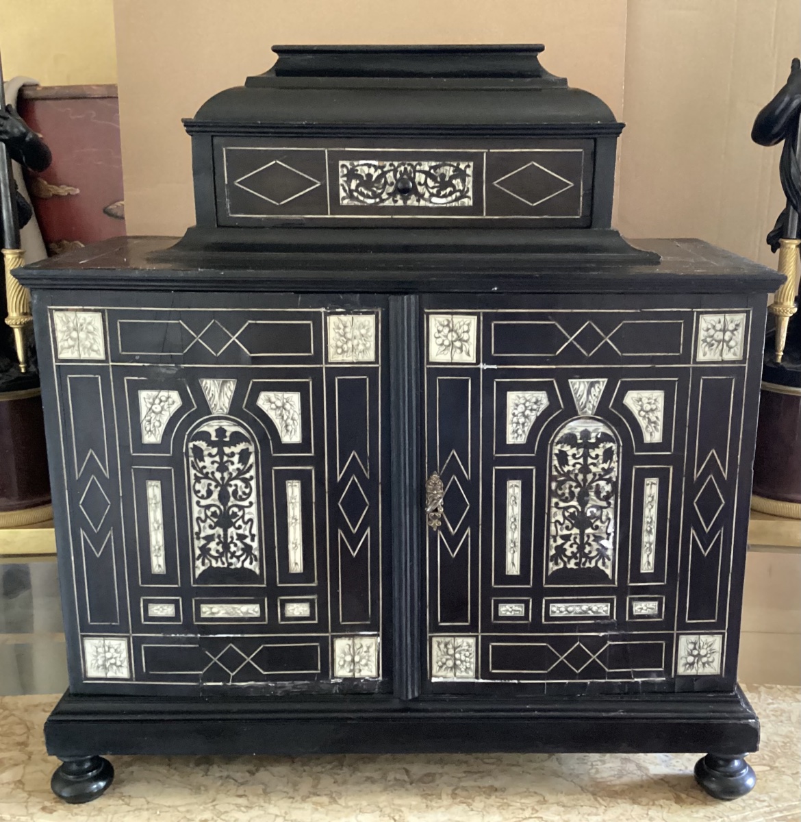Cabinet hollandais 18ème 