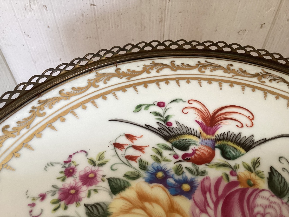 Pedestal Table-photo-3