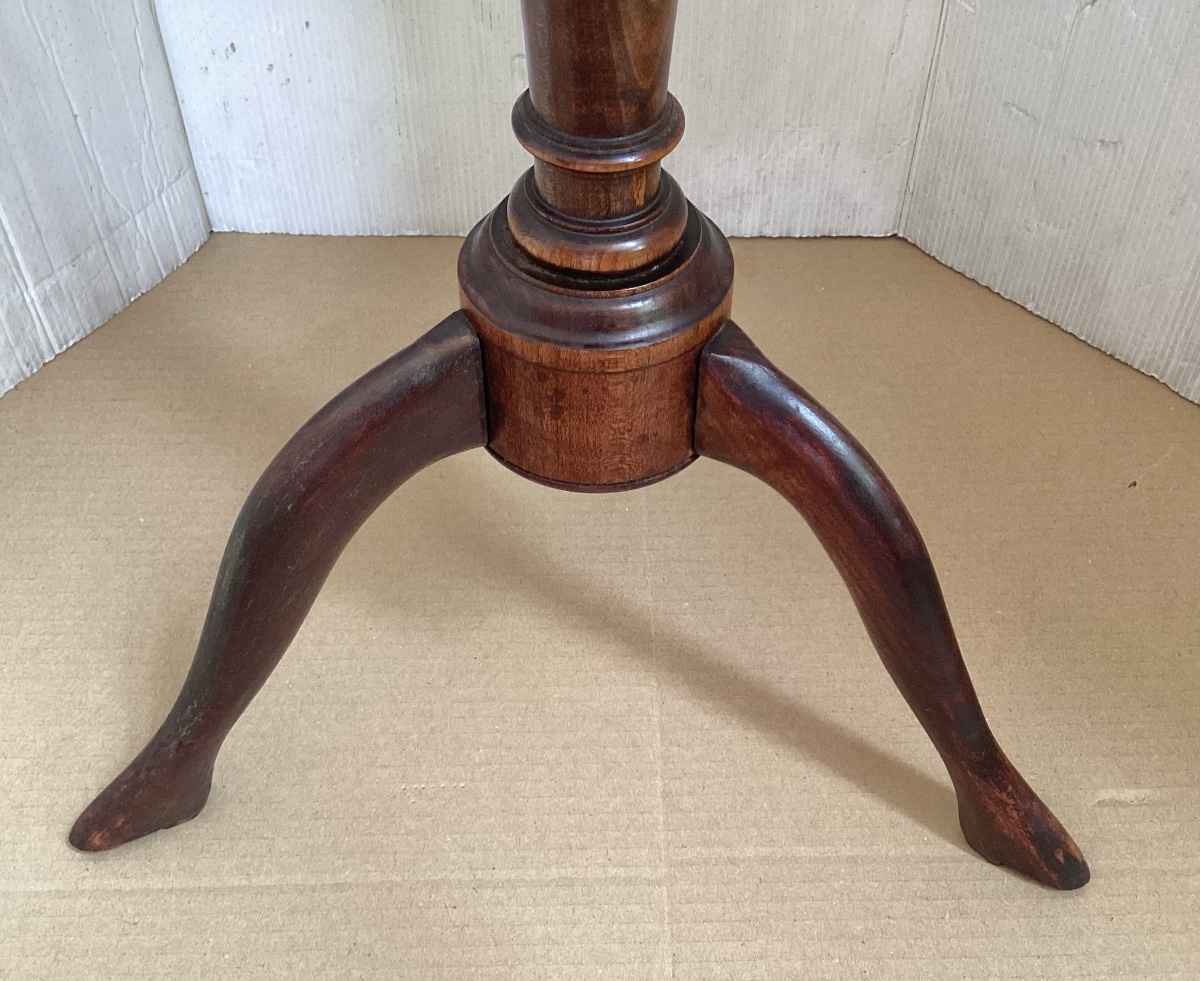 Pedestal Table-photo-5