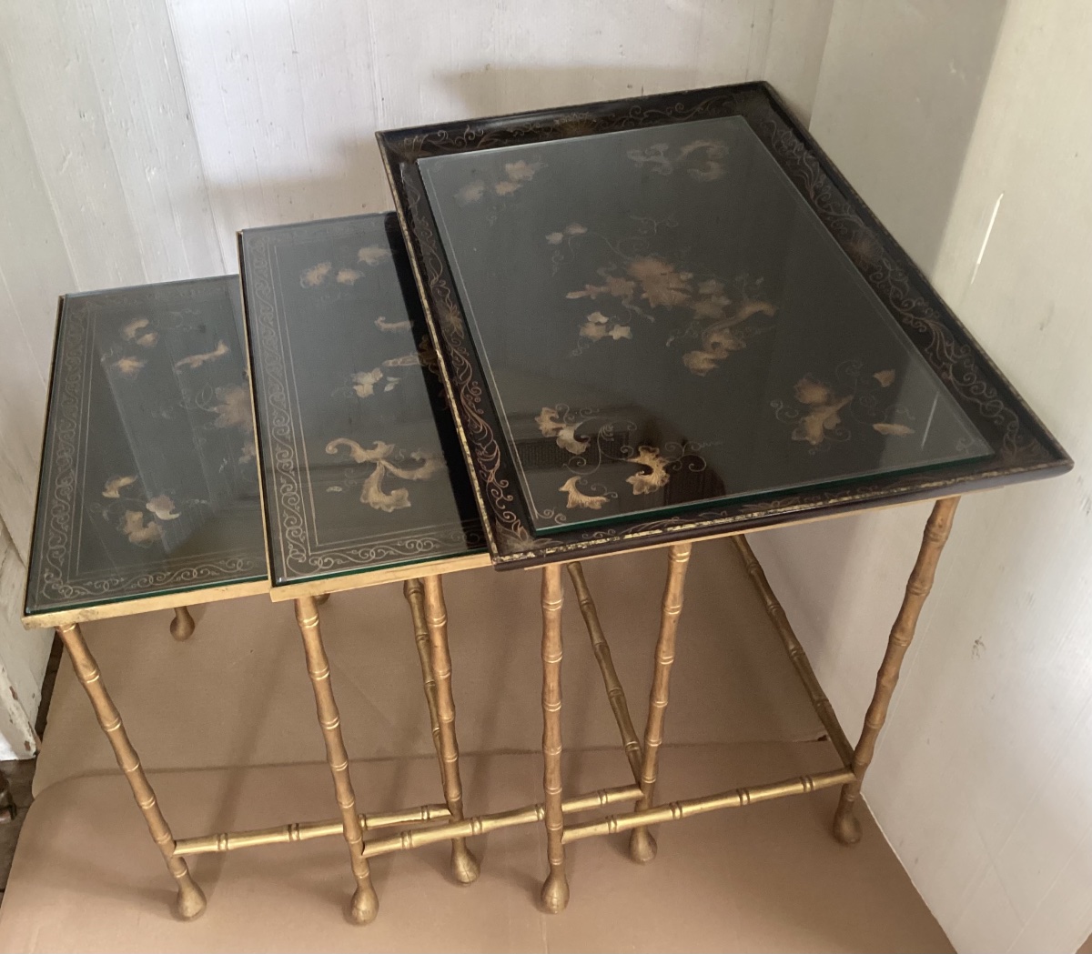 Tables gigognes de qualité 