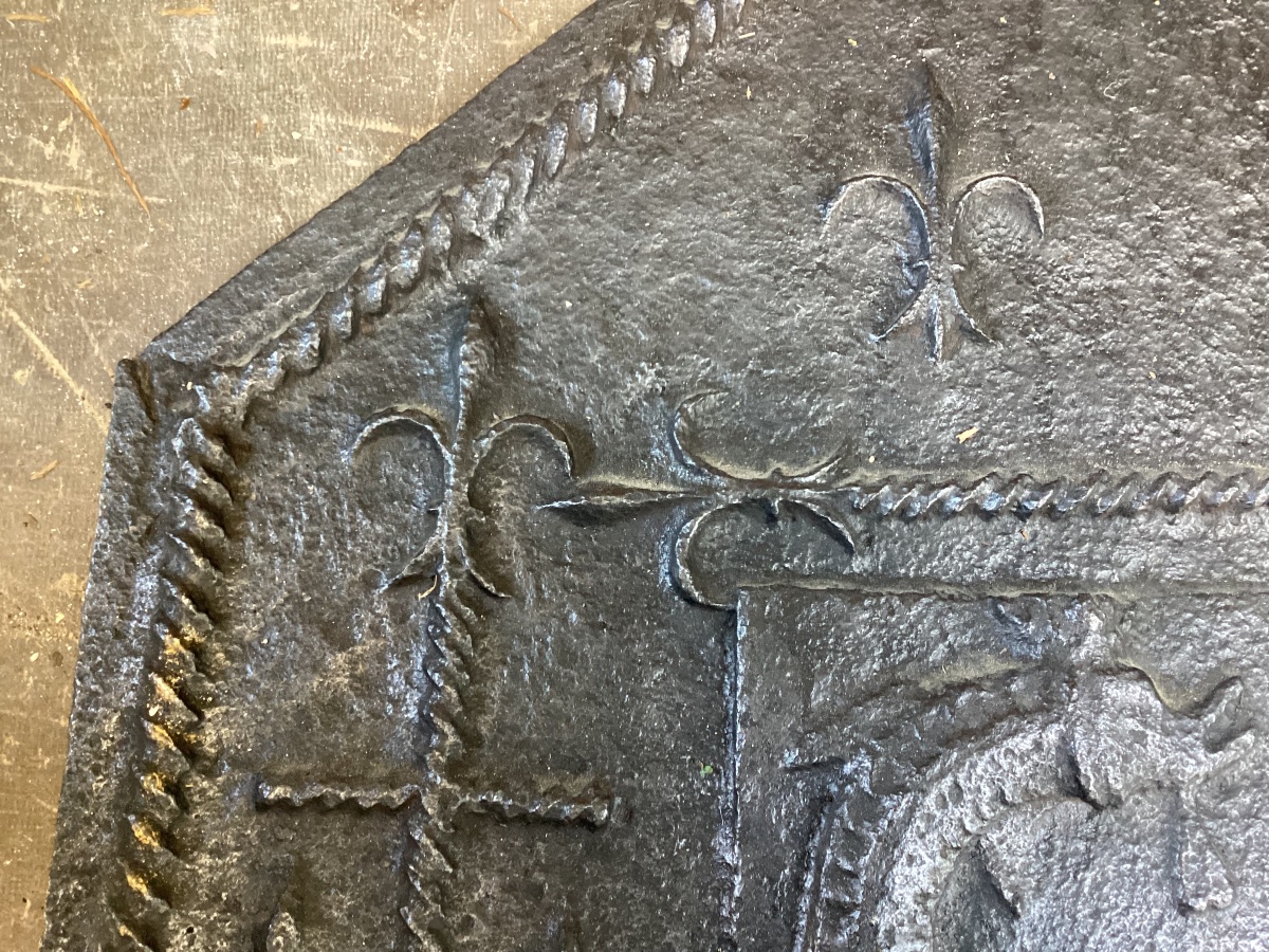 17th-century Mantelpiece -photo-5