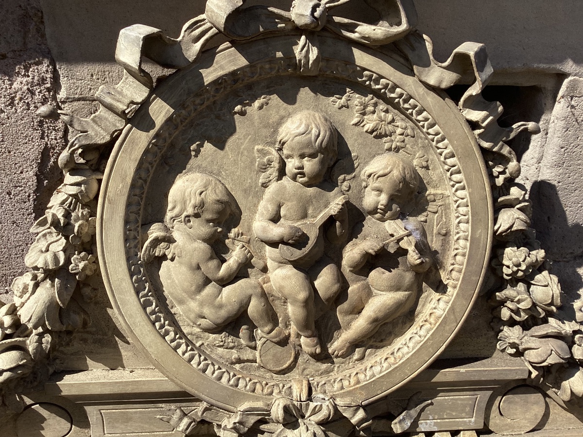 Pair Of Louis XVI Pediments -photo-3