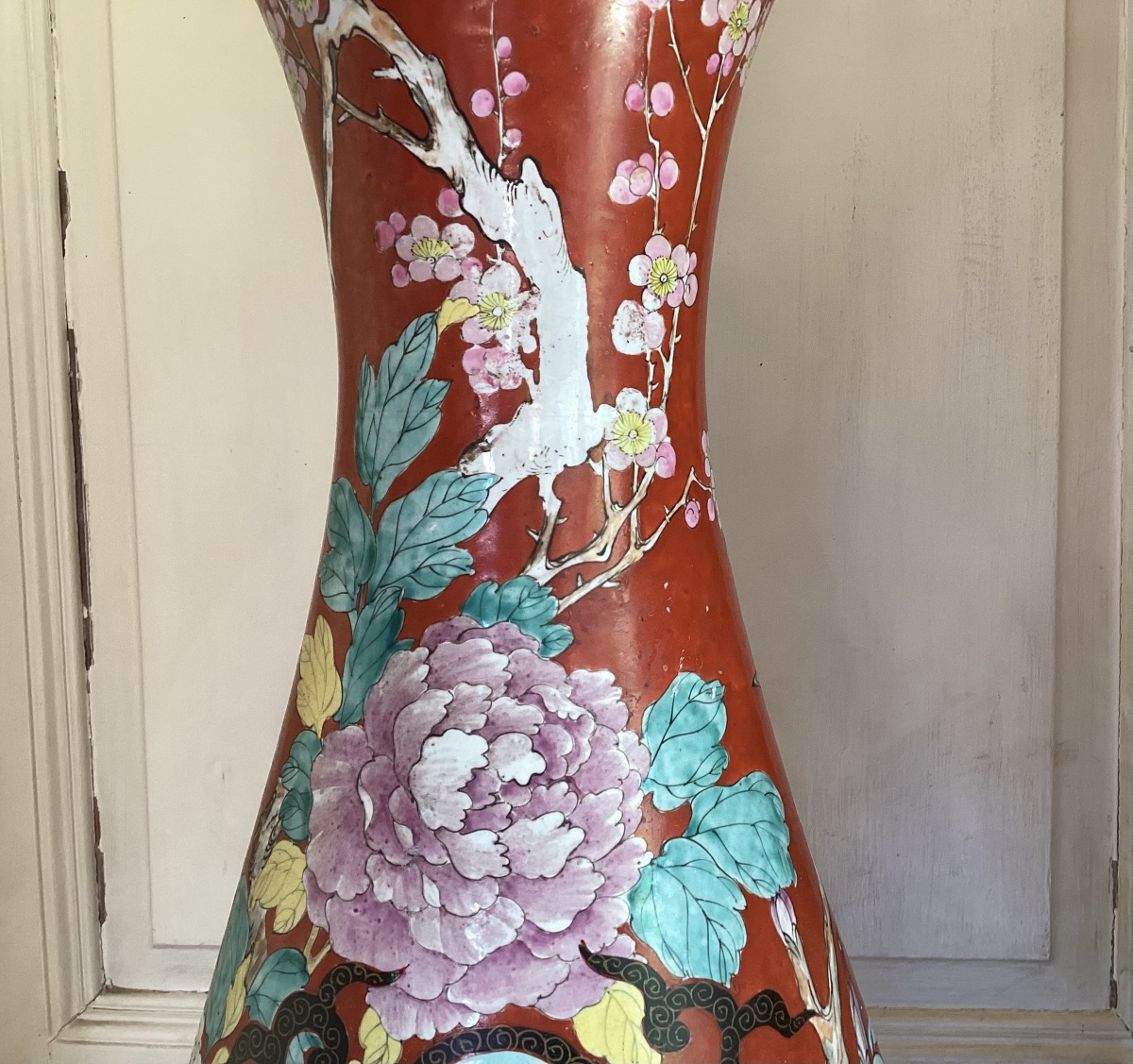 Important Imari Porcelain Vase -photo-2
