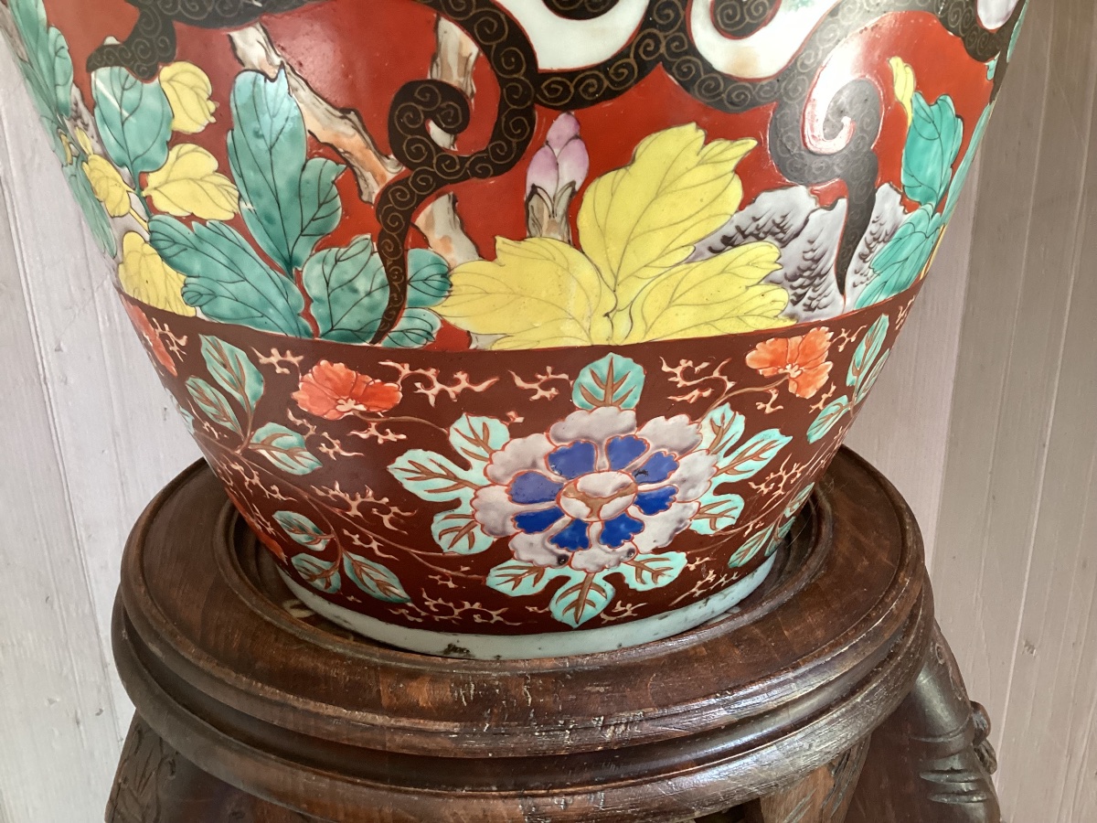 Important Imari Porcelain Vase -photo-2