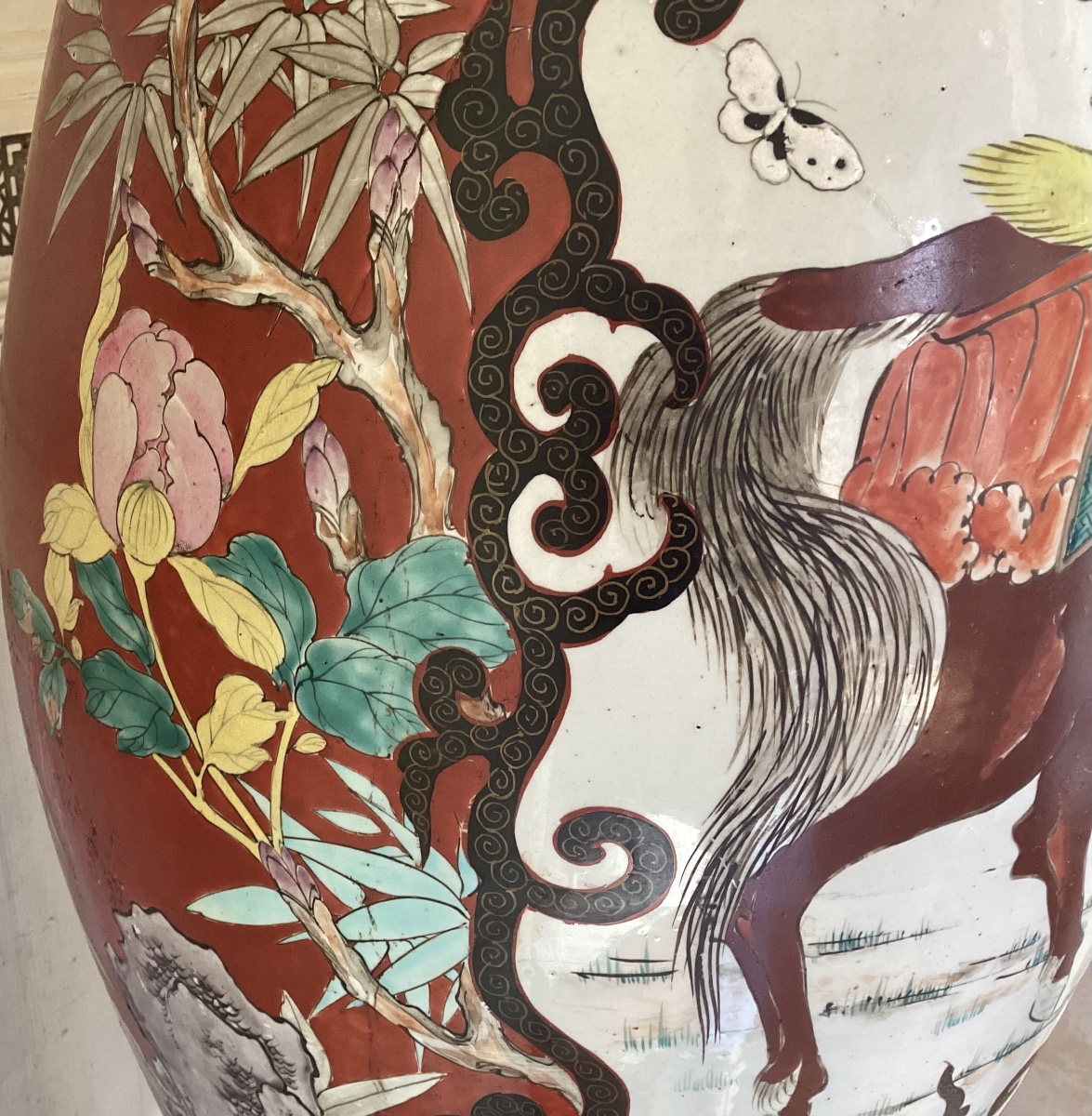 Important Imari Porcelain Vase -photo-4