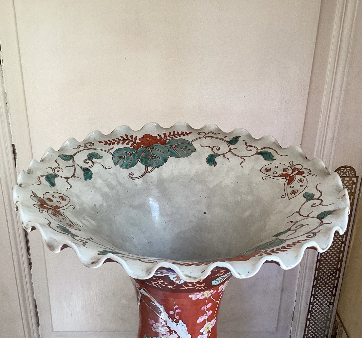 Important Imari Porcelain Vase -photo-5