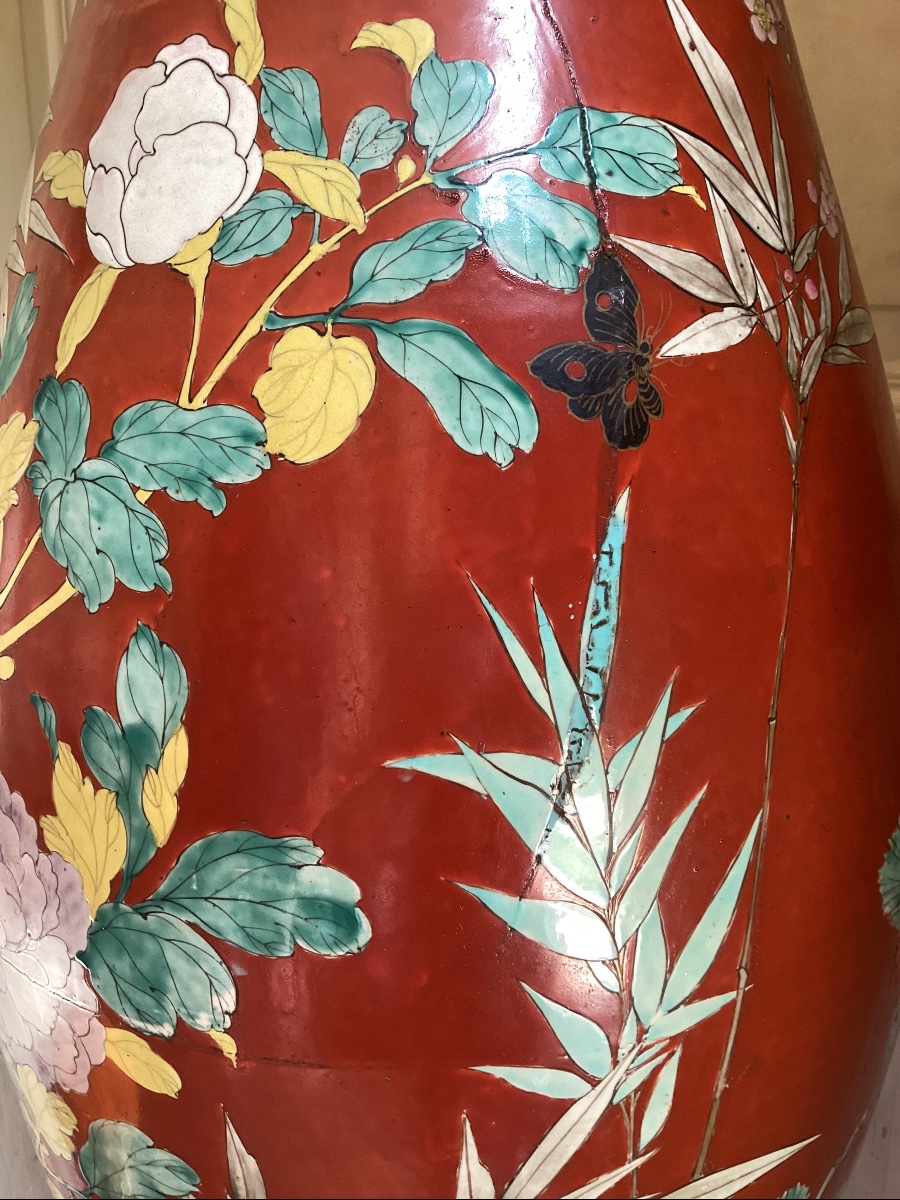 Important Imari Porcelain Vase -photo-8