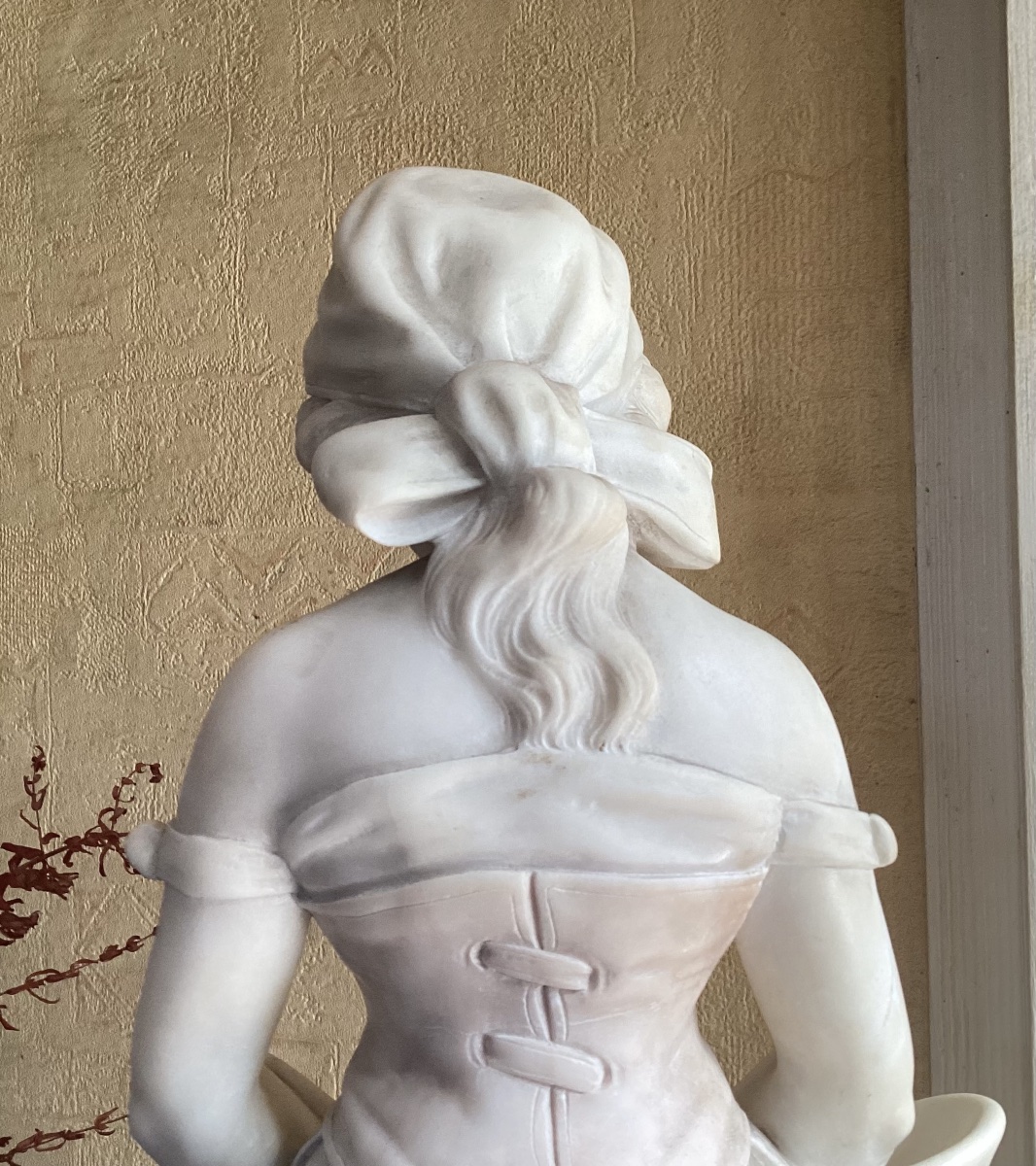 A Beautiful Set Consisting Of A Column And An Alabaster Statue -photo-7