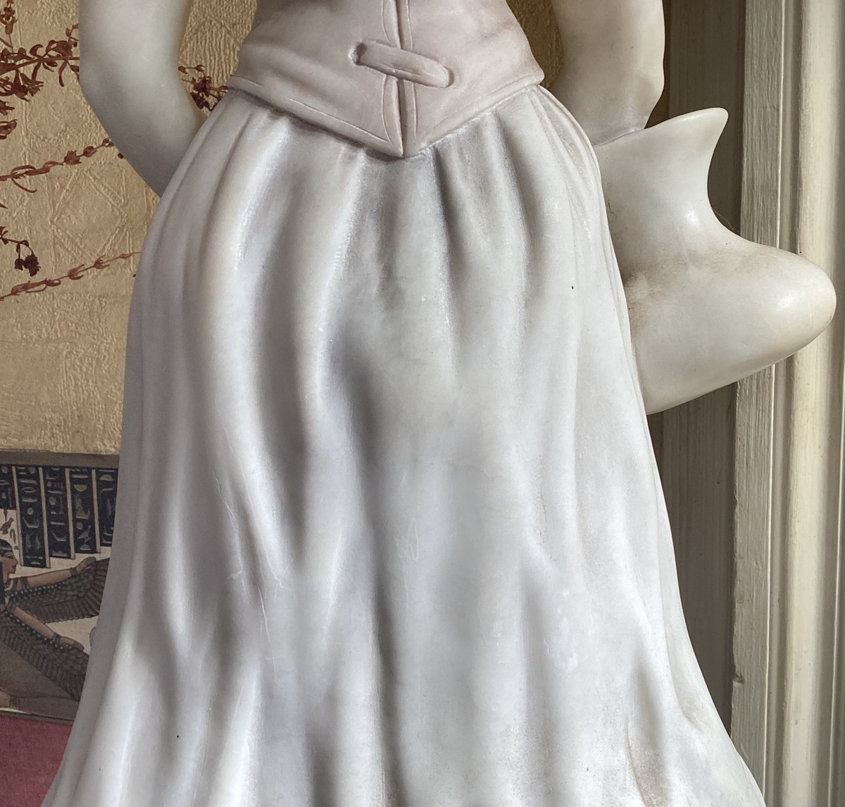 A Beautiful Set Consisting Of A Column And An Alabaster Statue -photo-8