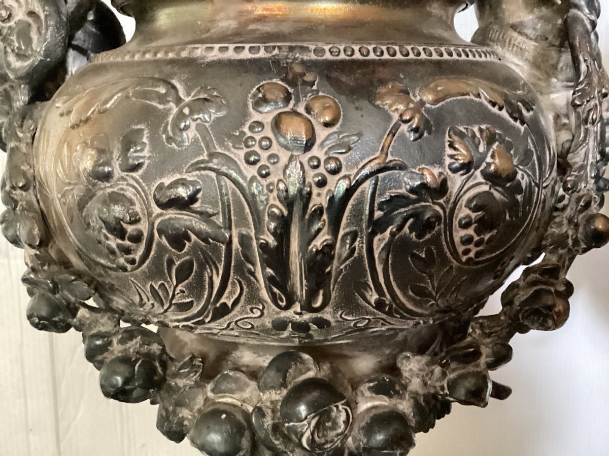 Important Pair Of Louis XVI Ewers-photo-7