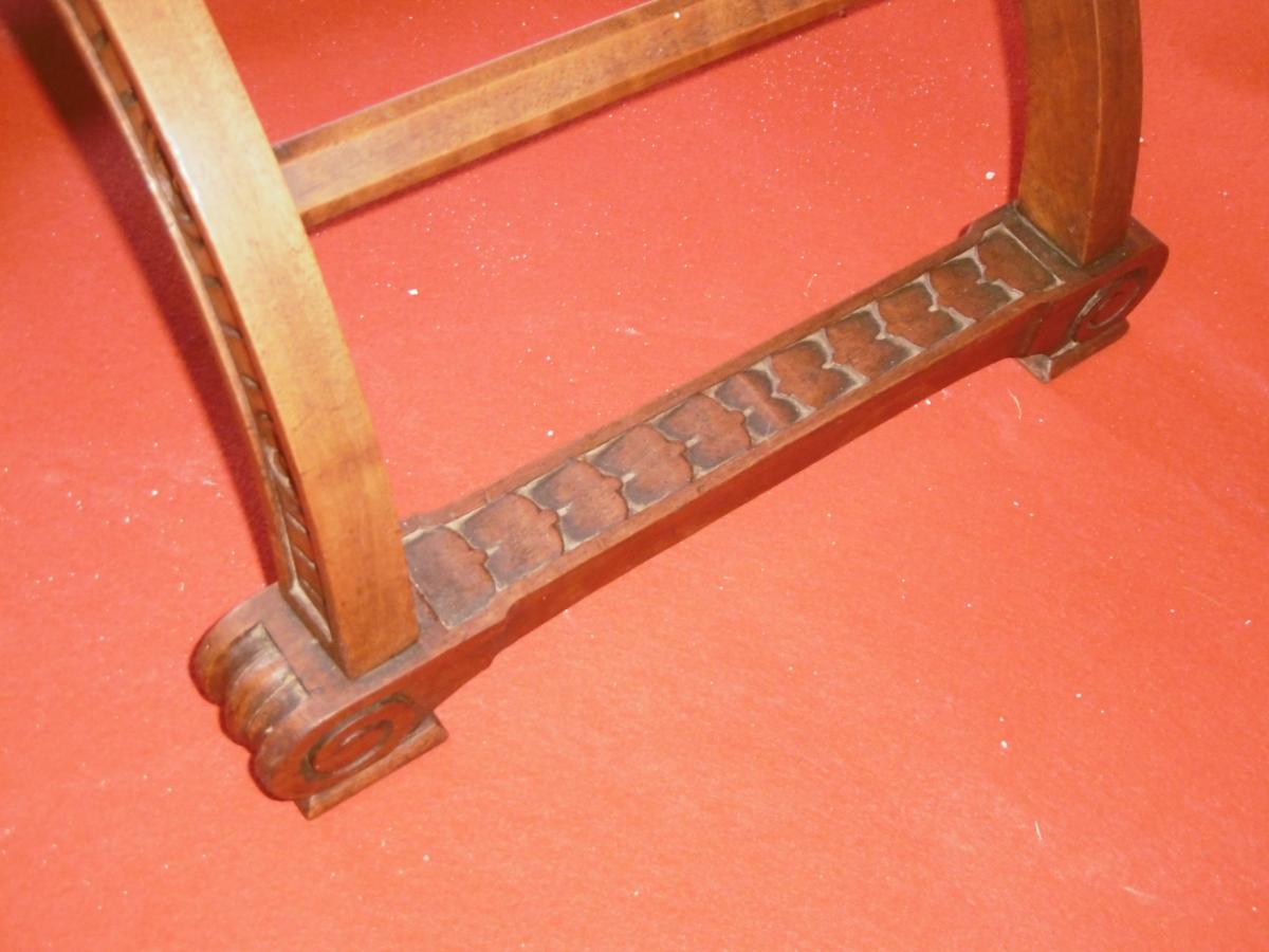 Curule Seat-photo-2