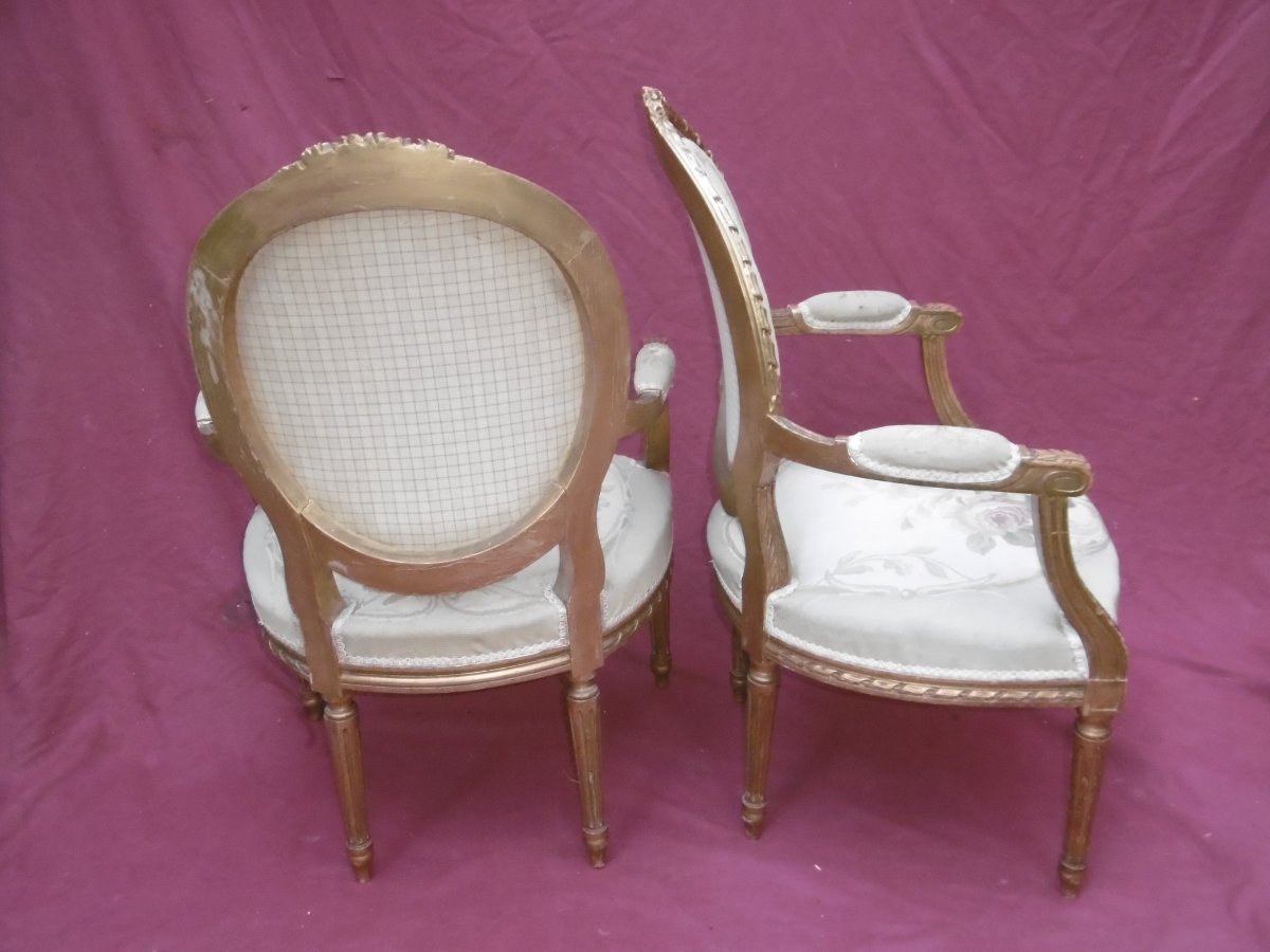 Suite Of Four Medallion Back Armchairs-photo-1