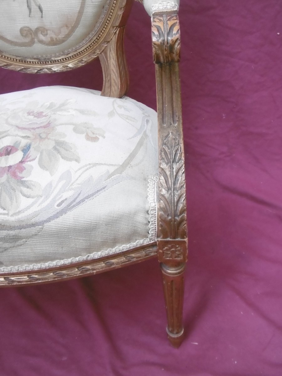 Suite Of Four Medallion Back Armchairs-photo-4