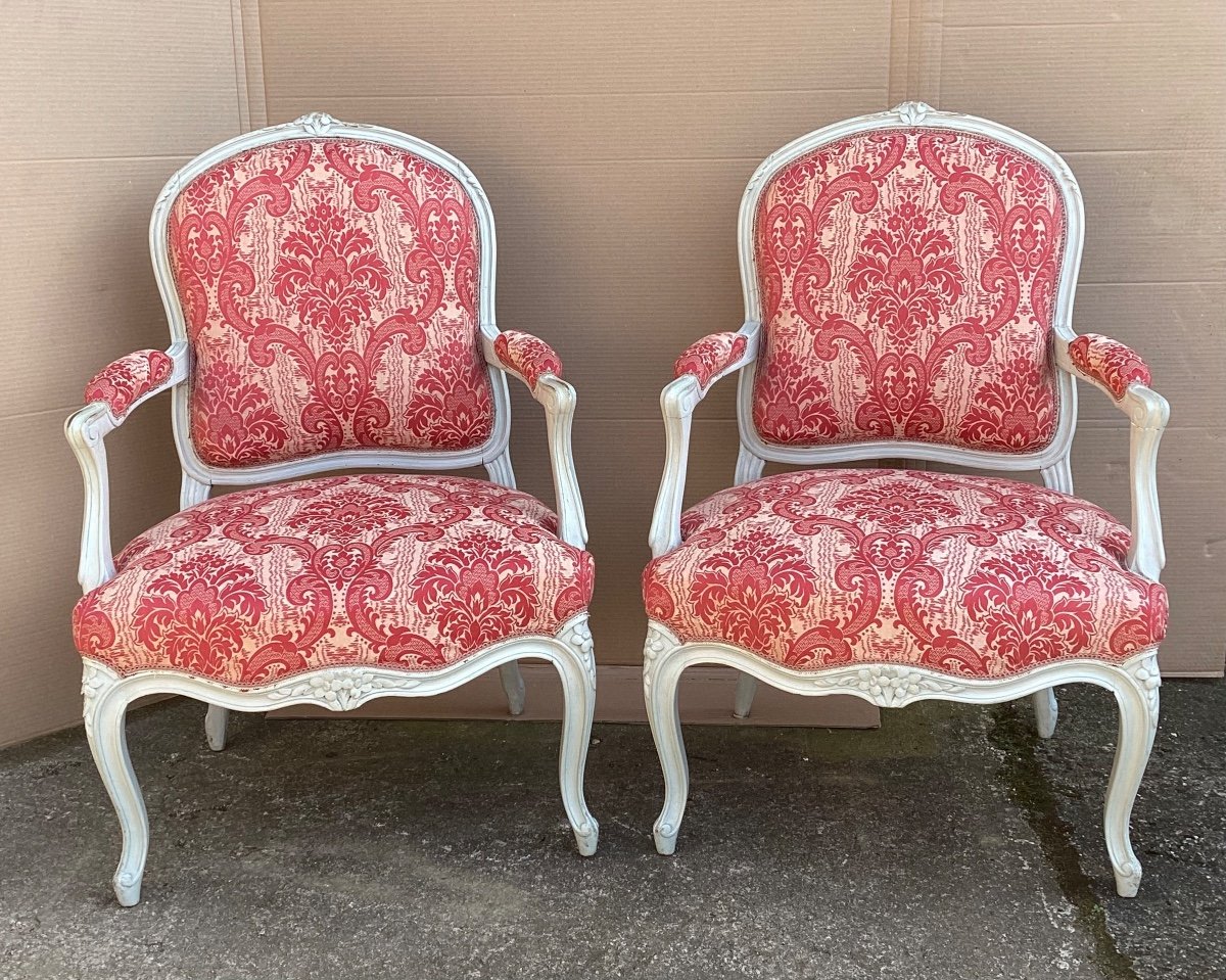 Paire De Fauteuils à Dossier à La Reine Louis XV 