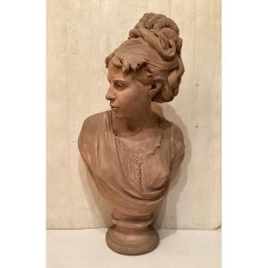 Important buste de femme 