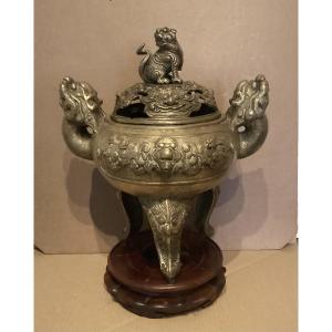 Brûle-parfum signé en bronze 