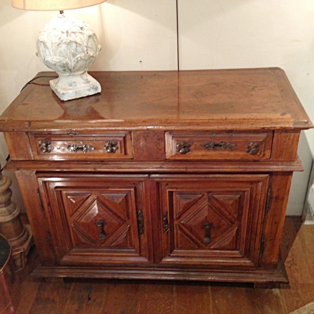 Buffet In Walnut Louis XIII Community-photo-3