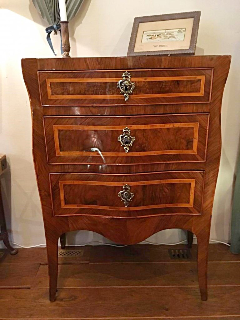 Commode Noyer XVIII ème Italie
