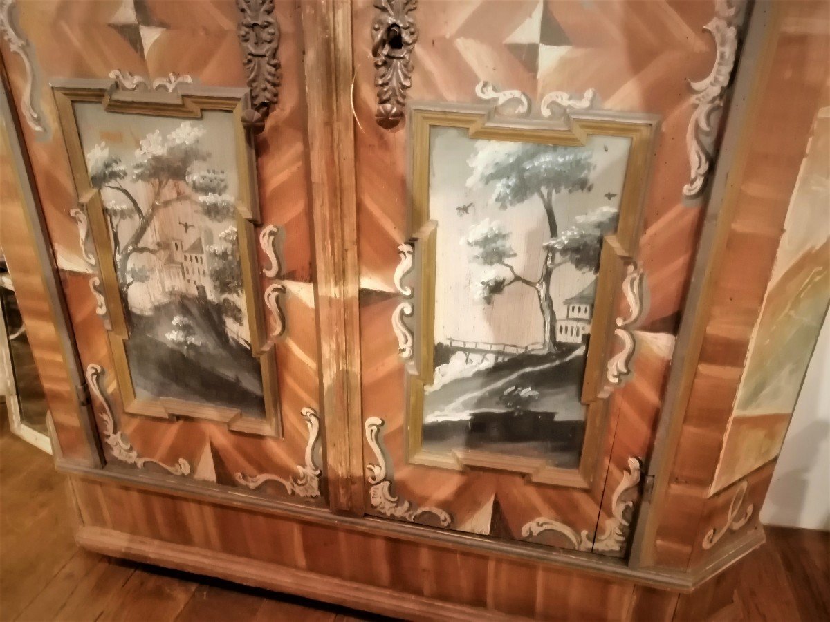 18th Century Painted Wardrobe-photo-3
