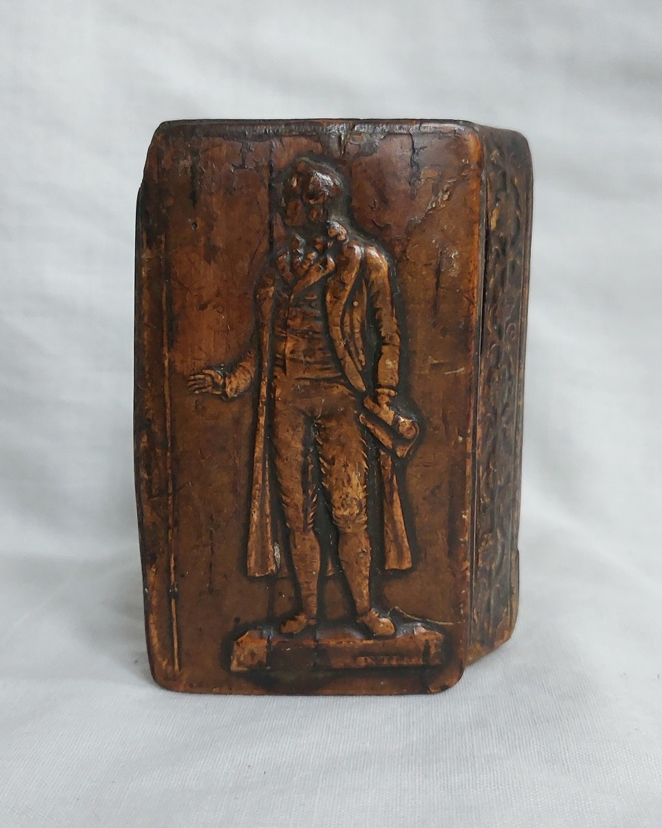 Snuffbox - Pressed Wood With Patriotic Figure - Mid-19th Century