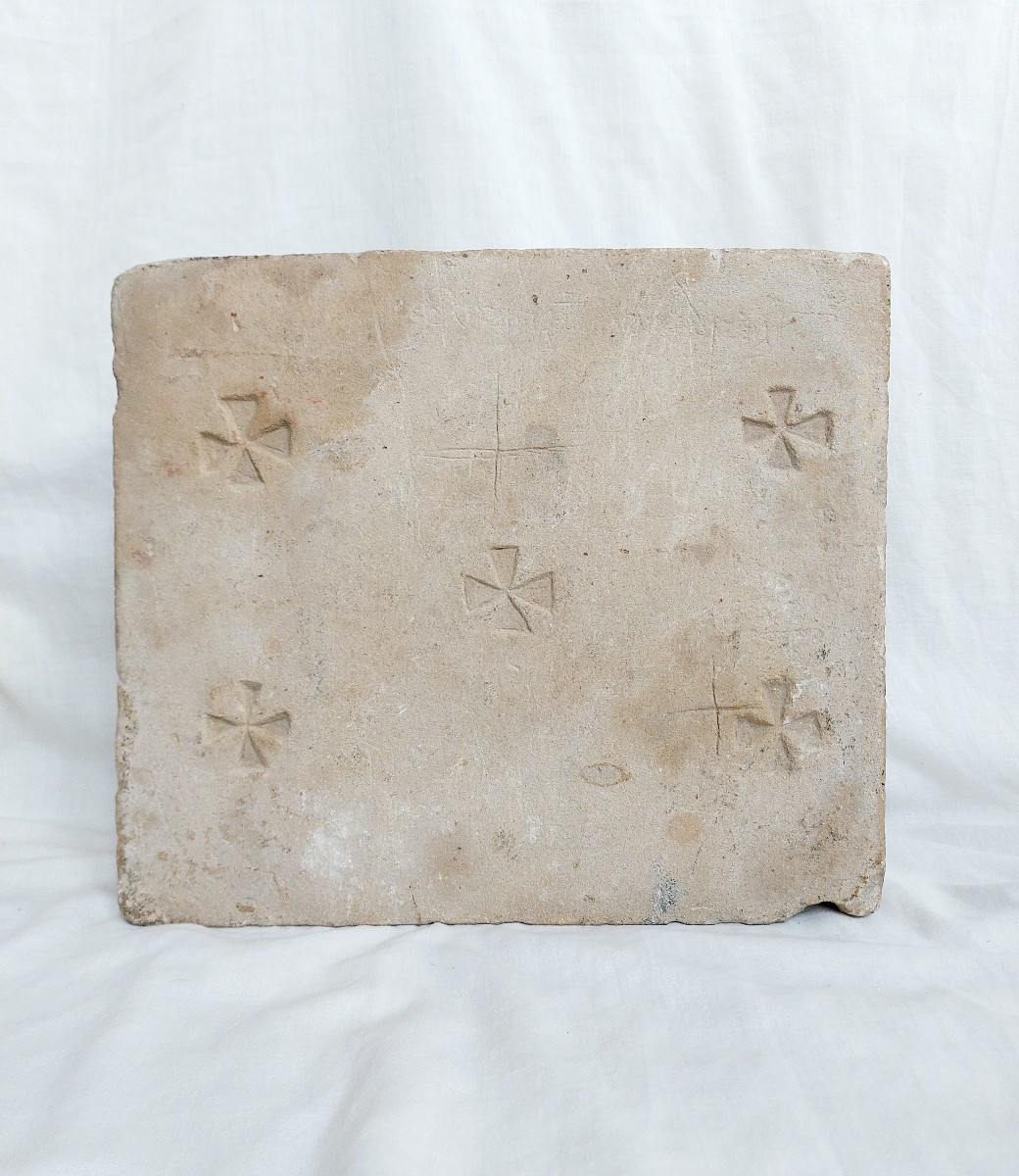 Antique 18th-century Altar Stone - Religious Art / Carved Stone