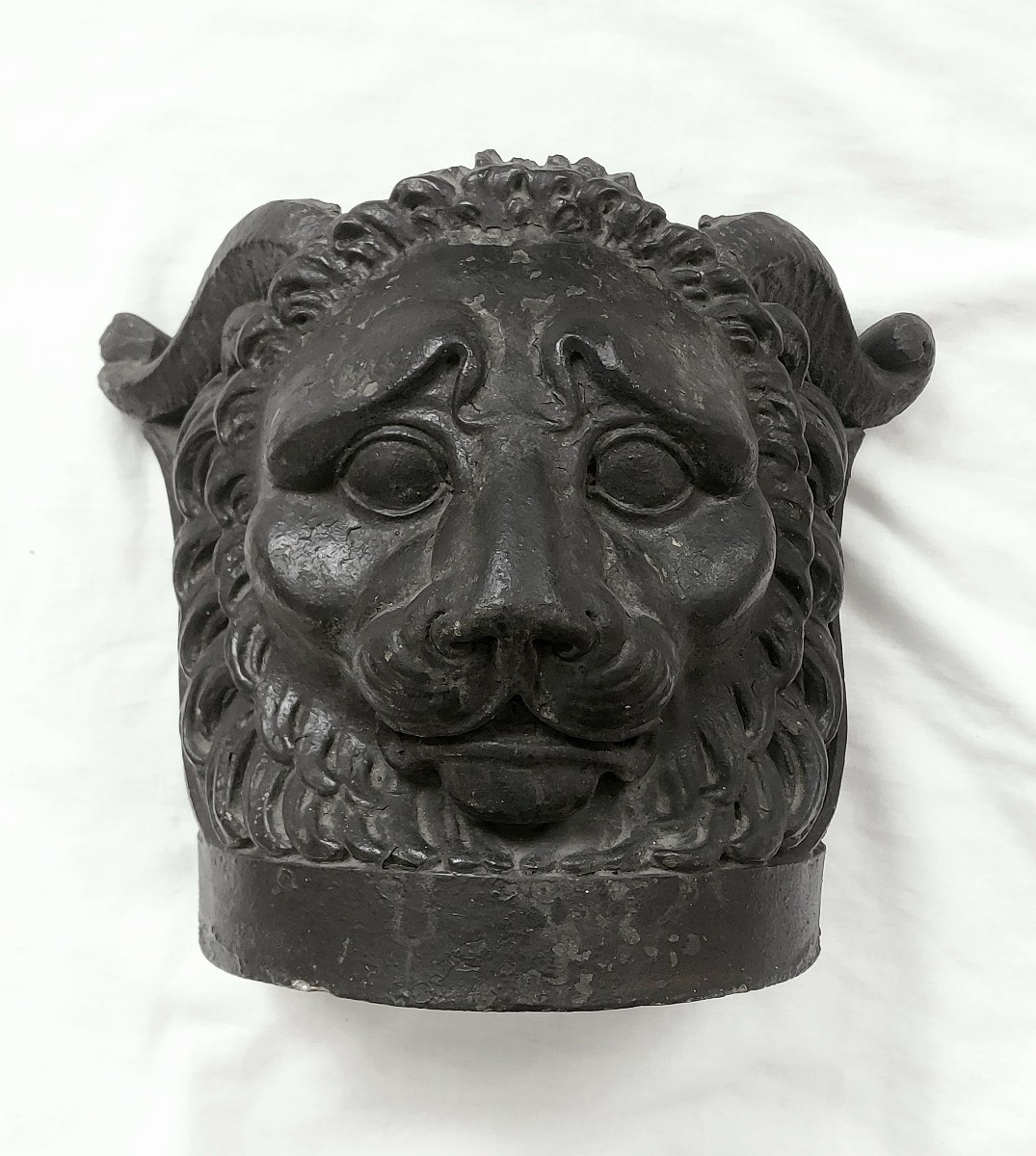 Tête de lion en terre cuite - Sculpture Ornement début XIX Tuile