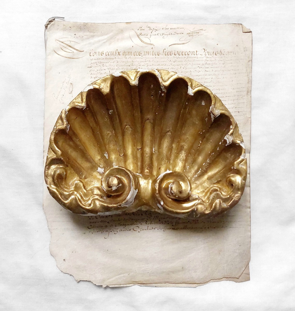 Wooden Stoup XVIII - Gilded Wood - Shell