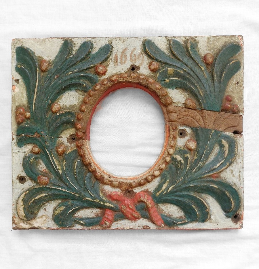 Cadre ancien 1669 XVII ème siècle - Bois sculpté polychrome - 