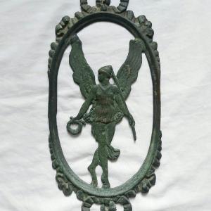 Ornement - Ange de Victoire - Sculpture bronze fonte en bas relief - élément d'architecture