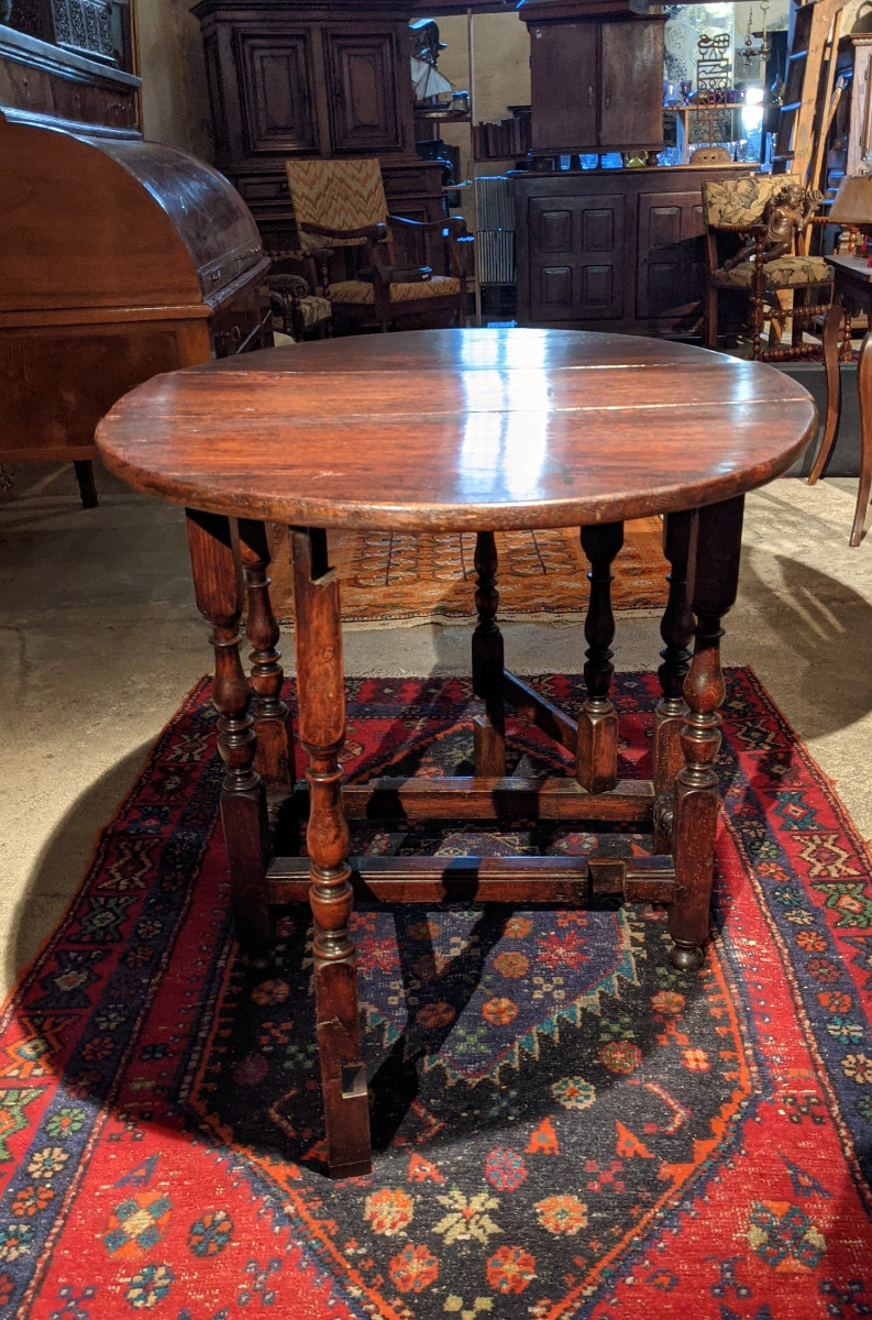 Small Gateleg Table-photo-2