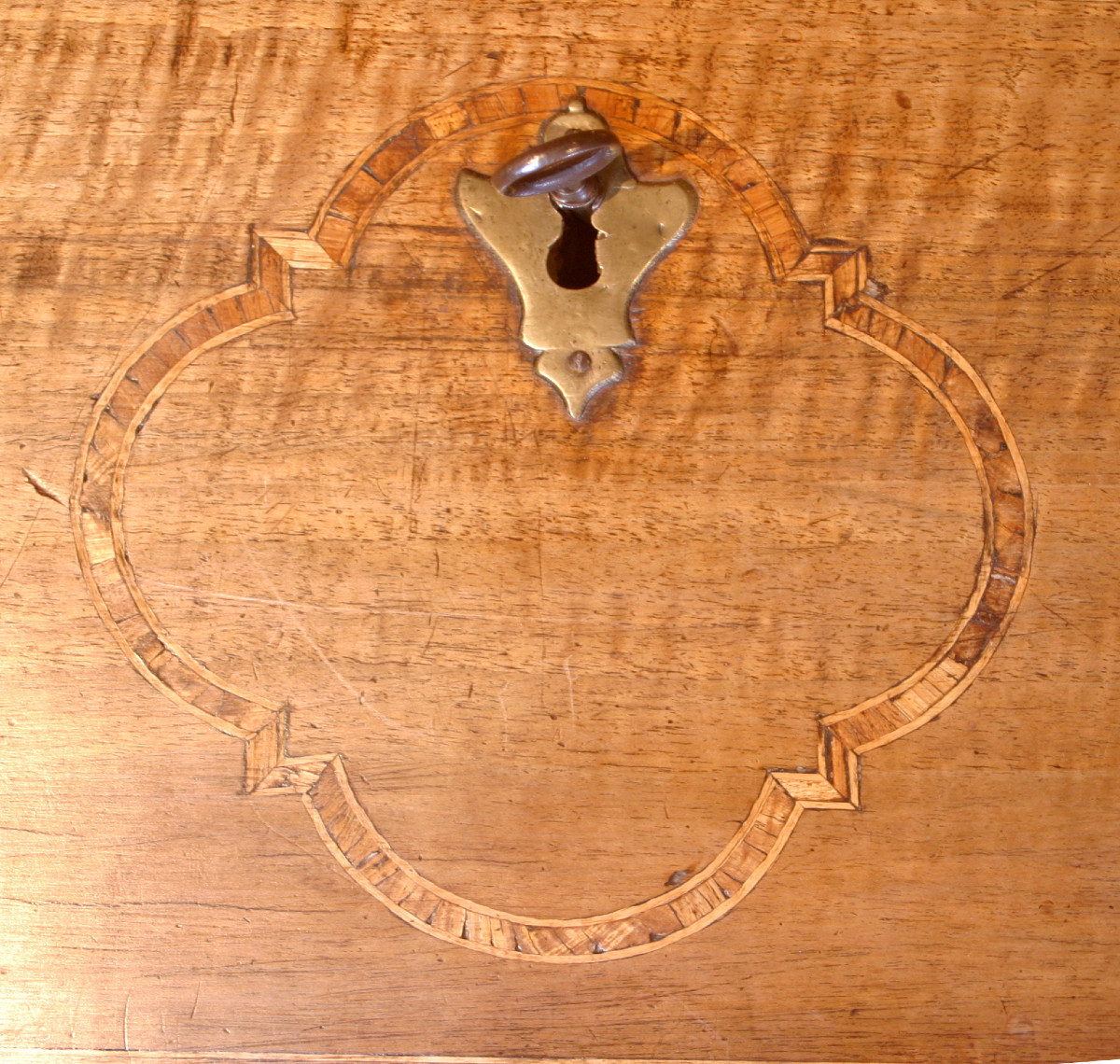 Two-body Sideboard With Scriban-photo-4