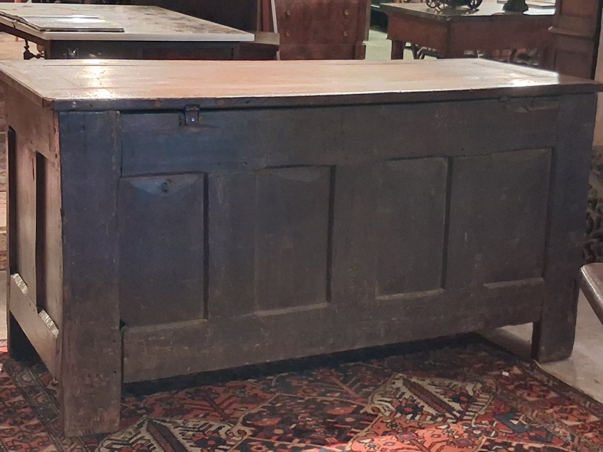 A Gothic Chest-photo-4