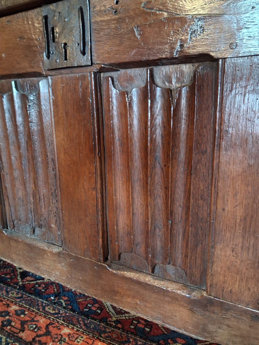 A Gothic Chest-photo-2