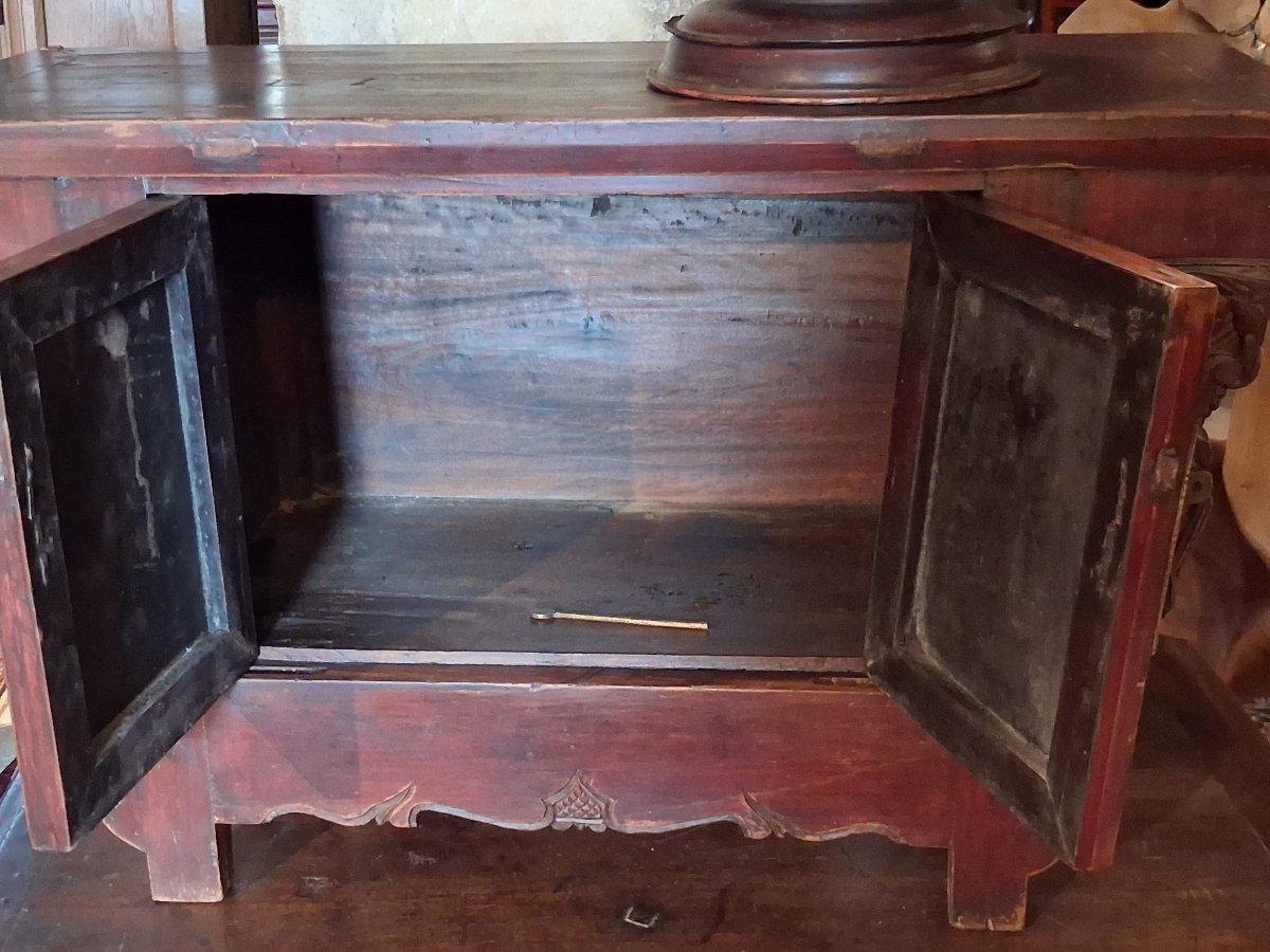 Small Chinese Sideboard-photo-2