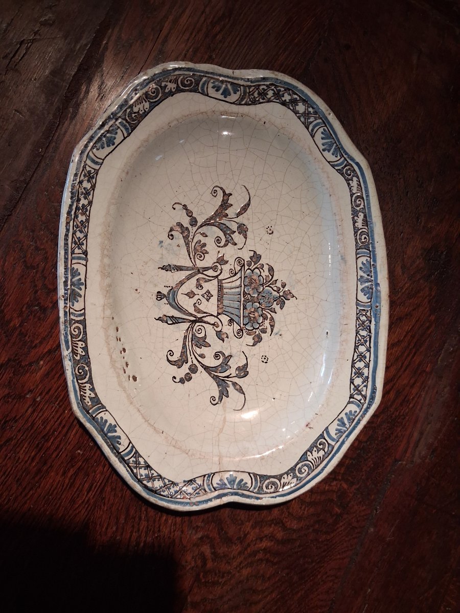Plat en faience de Rouen-photo-2