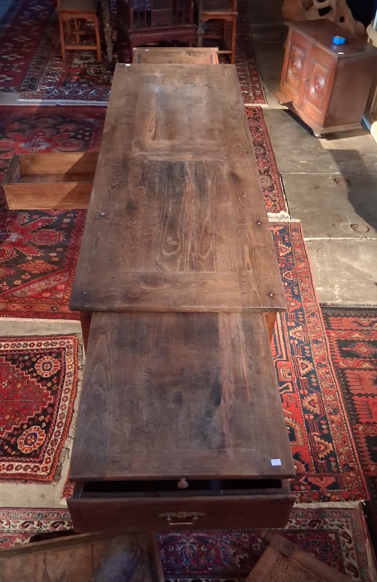 Une grande table d'office-photo-3