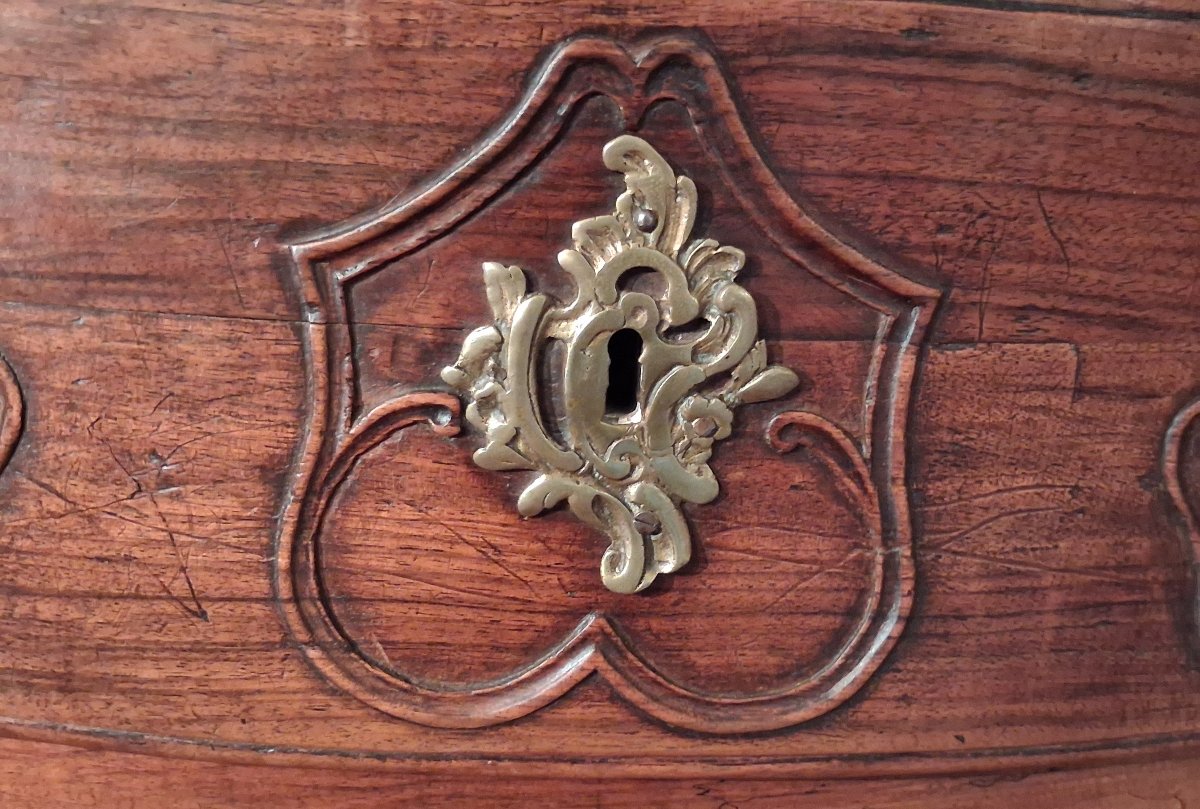 Une commode galbée-photo-2