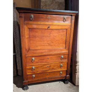 Un Secrétaire Empire