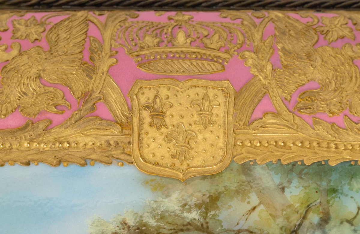 Paire Rare De Boîtes En Porcelaine De Sèvres émaillée à L’or, Peint à La Main -photo-4