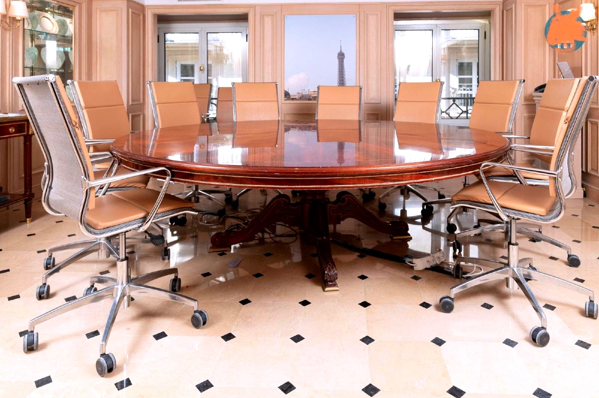 Table De Reunion, Provenance Hôtel Westin Place Vendôme