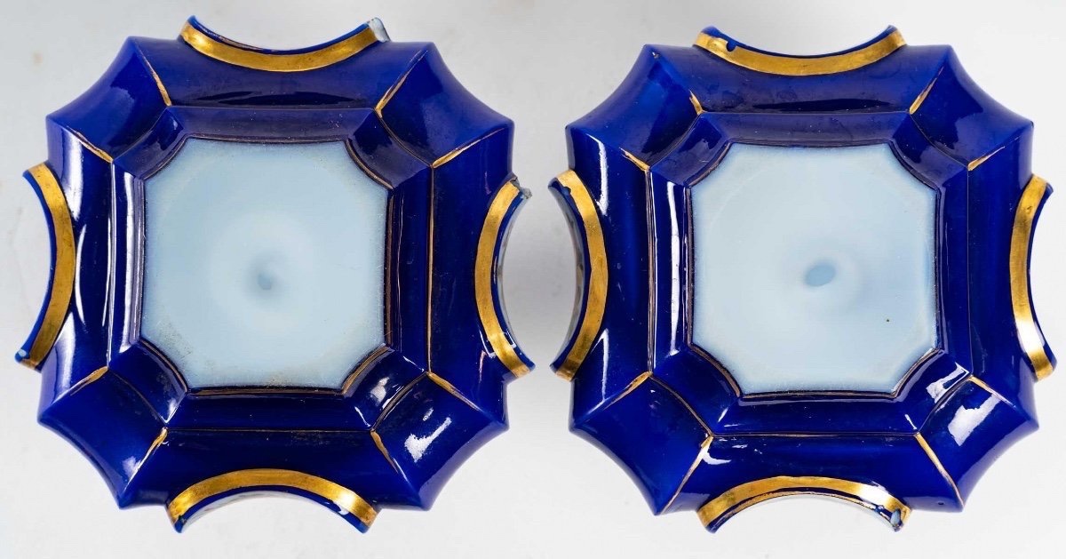 Pair Of Enameled Opaline Bottles, 19th Century-photo-2