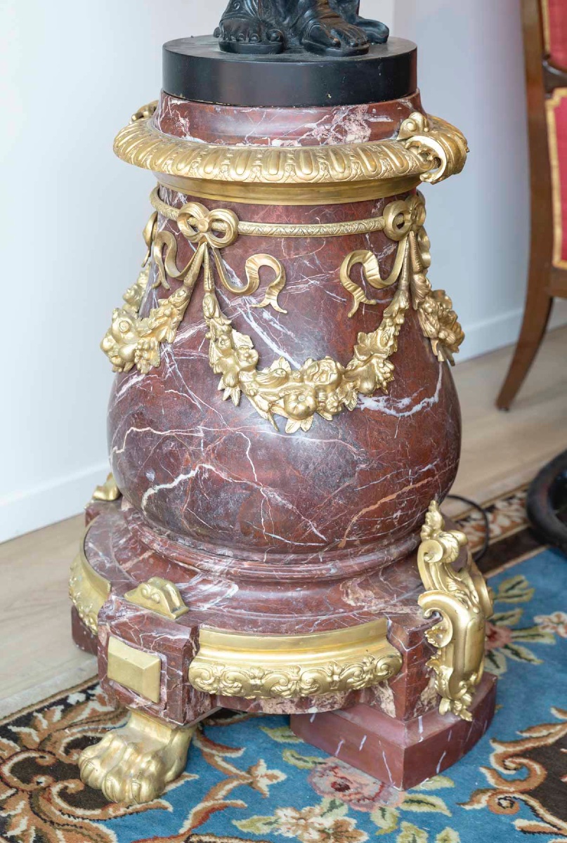 Monumentale Paire de candélabres  Néoclassiques en Bronze et Marbre, d’après Carrier-Belleuse-photo-2