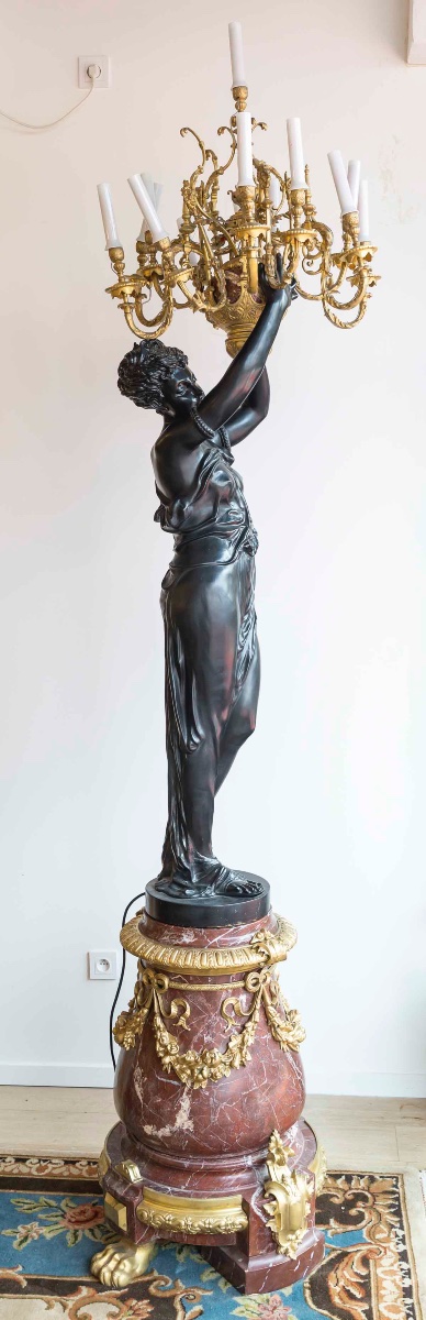 Monumentale Paire de candélabres  Néoclassiques en Bronze et Marbre, d’après Carrier-Belleuse-photo-8